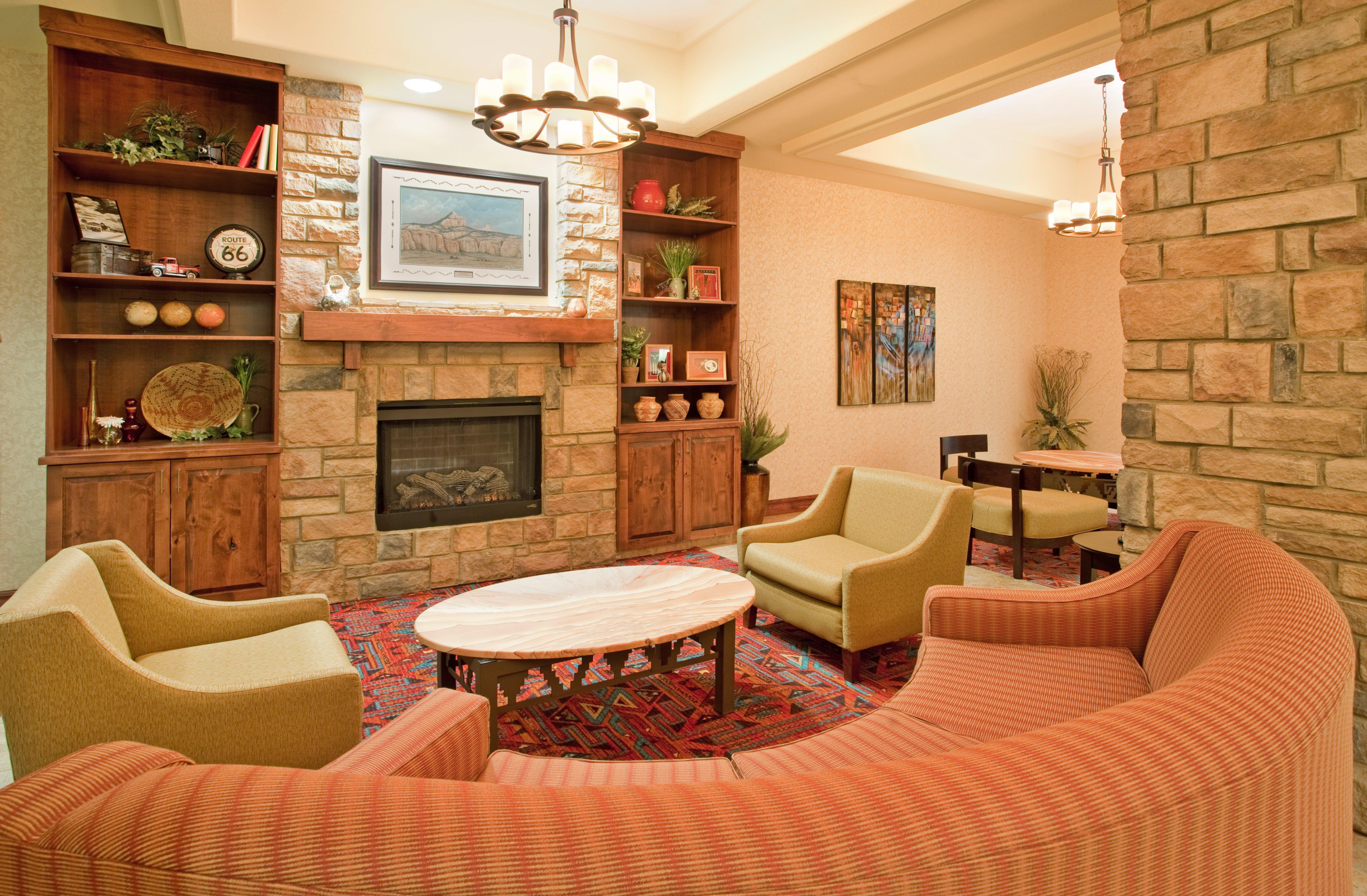 Holiday Inn Express & Suites Gallup East By Ihg Exterior foto