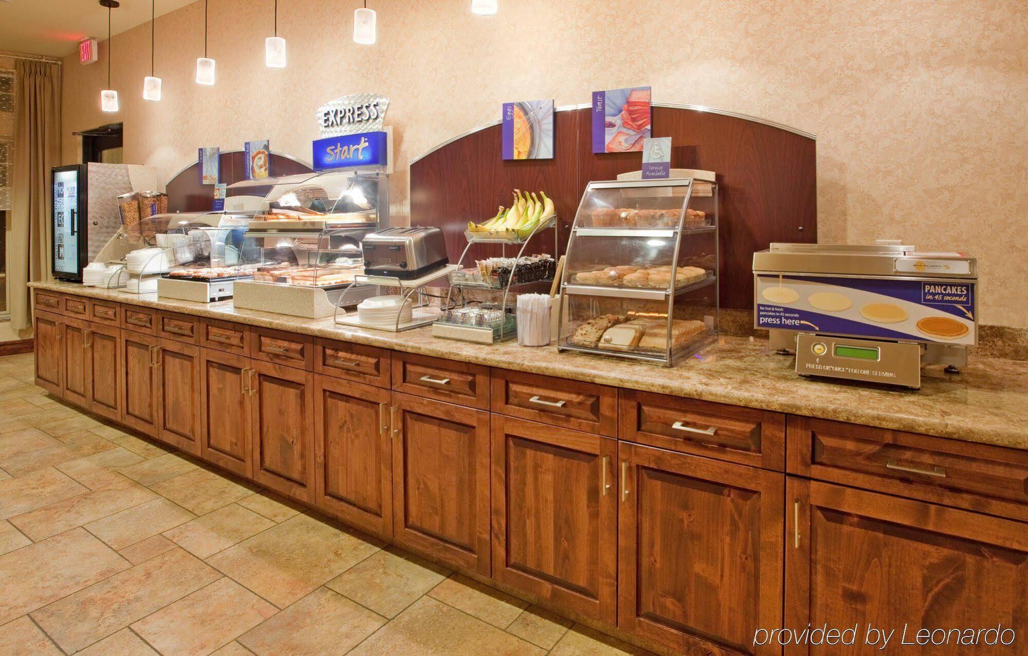 Holiday Inn Express & Suites Gallup East By Ihg Exterior foto